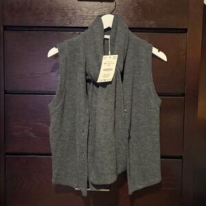 Zara Sweater Vest with Attached Scarf Grey NWT $40 Medium